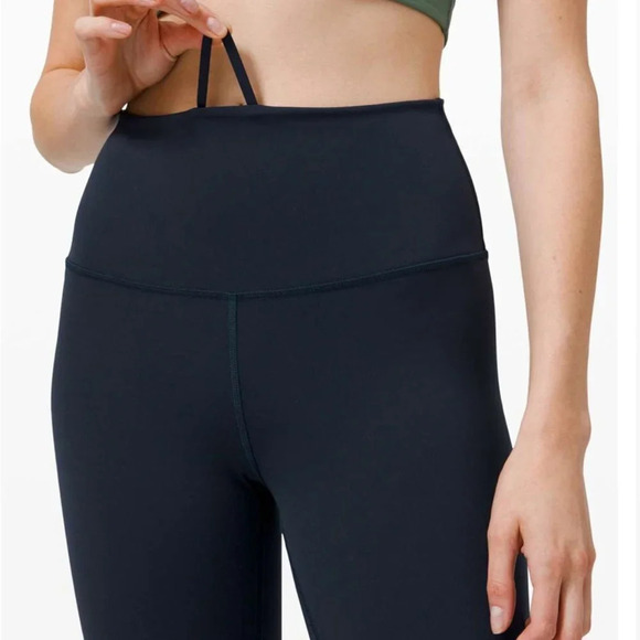LULULEMON Wunder Train High-Rise Crop 22 1/2” True Navy  Size 2 - Picture 3 of 15